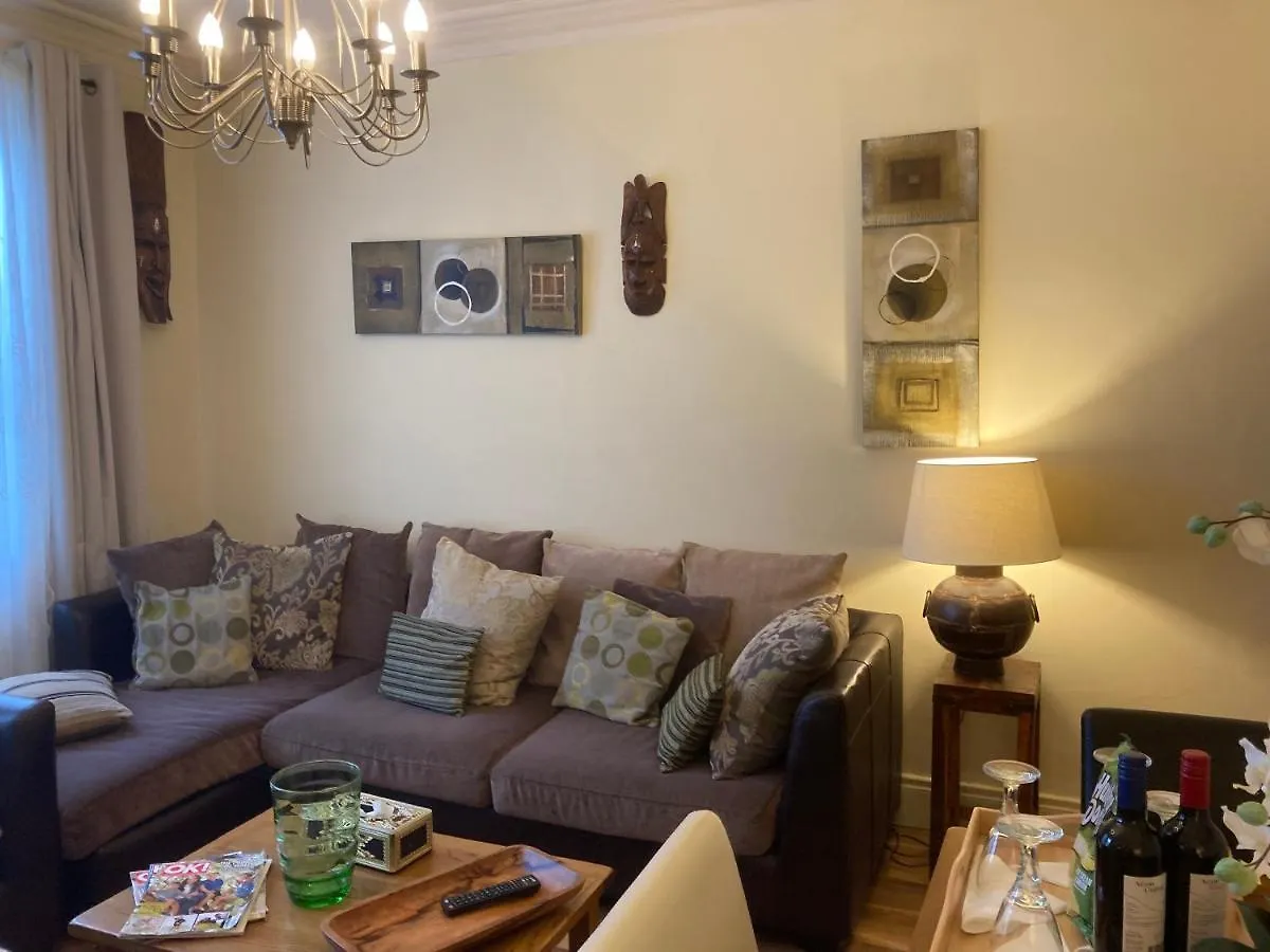 Mountroyal Victorian Self Catering Apartment 2 0*, Belfast United Kingdom