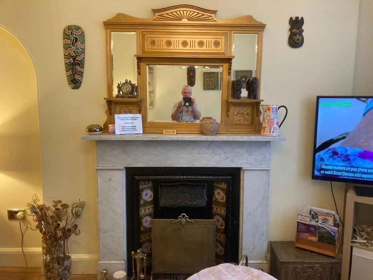 Mountroyal Victorian Self Catering Apartment 2 Belfast
