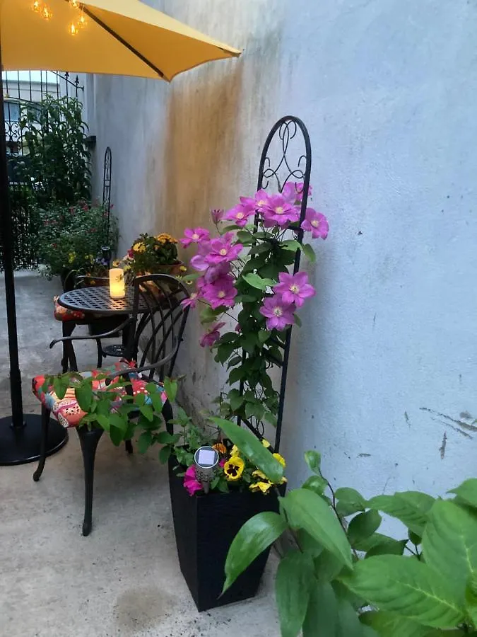 Mountroyal Victorian Self Catering Apartment 2 0*, Belfast United Kingdom