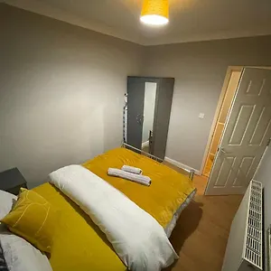  Apartment Comfy Affordable 2 Bedroom Flat Free Parking United Kingdom